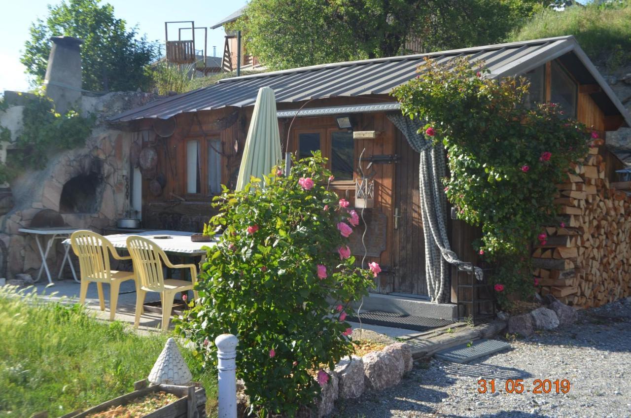 Le Love Chalet Des Alpes Guillestre Zewnętrze zdjęcie