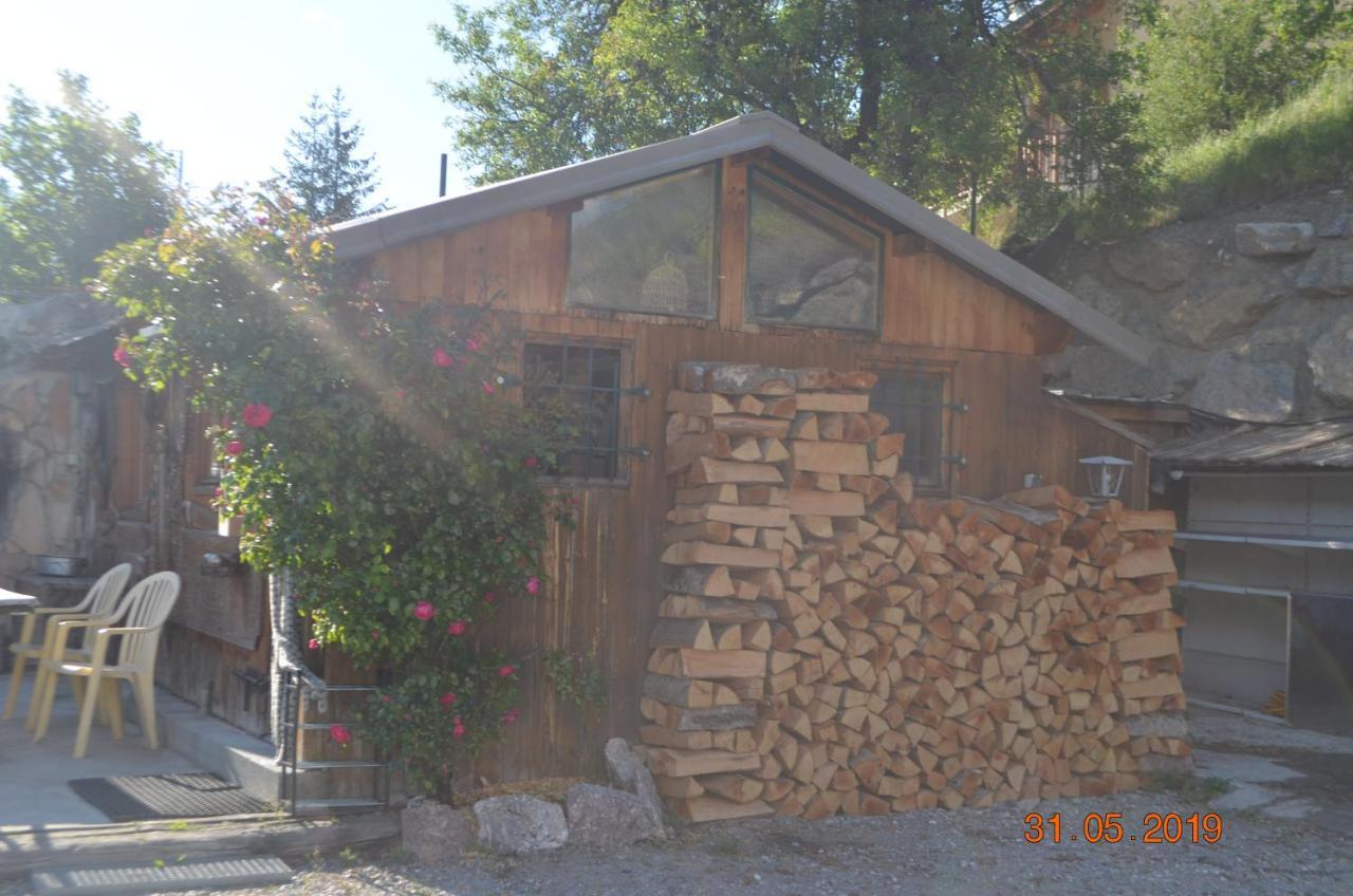 Le Love Chalet Des Alpes Guillestre Zewnętrze zdjęcie