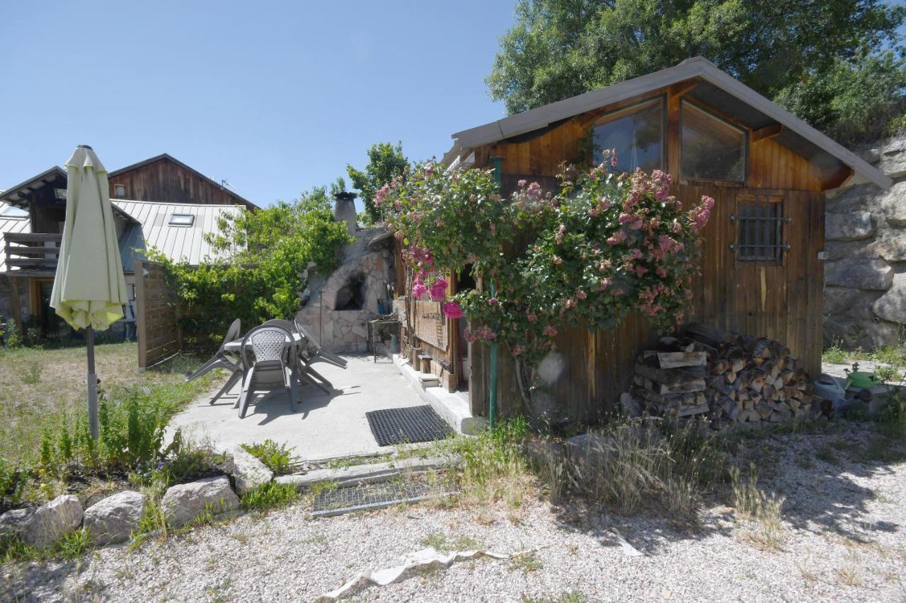 Le Love Chalet Des Alpes Guillestre Zewnętrze zdjęcie