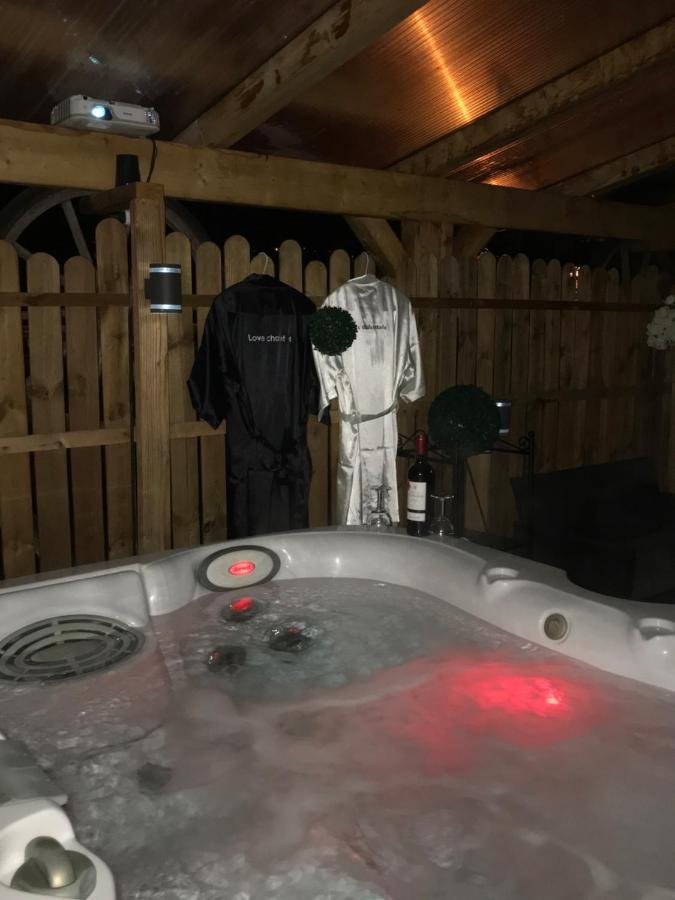 Le Love Chalet Des Alpes Guillestre Zewnętrze zdjęcie
